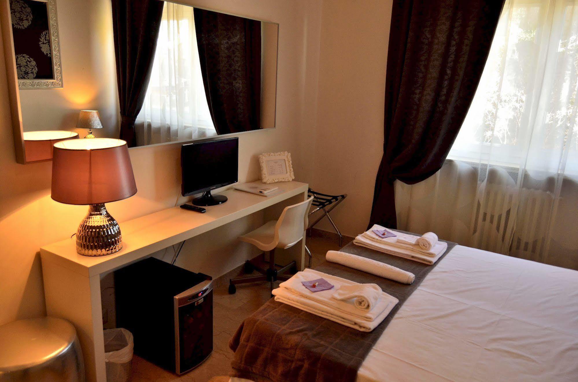 Rome&Suites Eksteriør billede